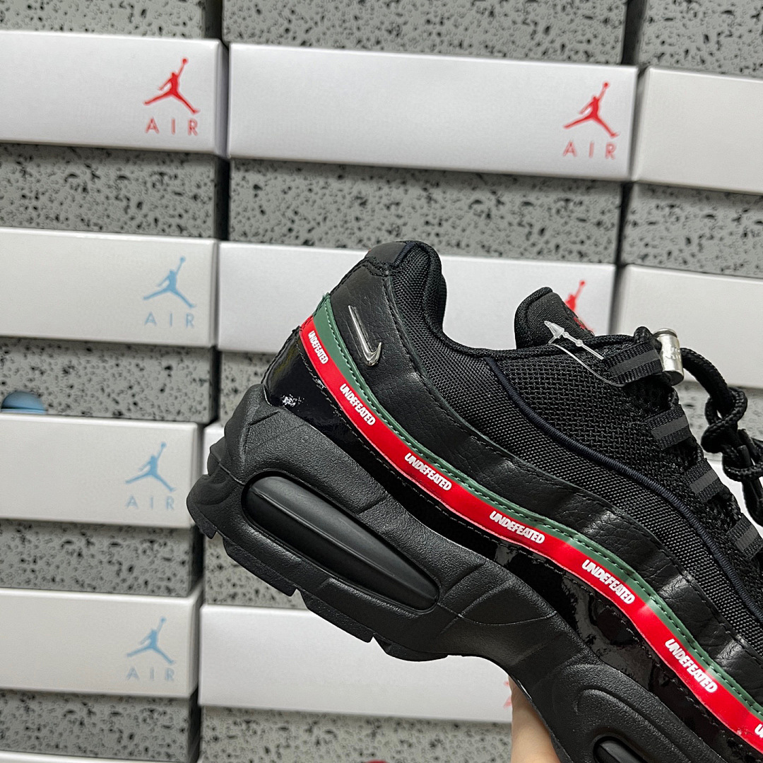 Nike Air Max 95 SP Undefeated Black IB4453-001 - Image 5