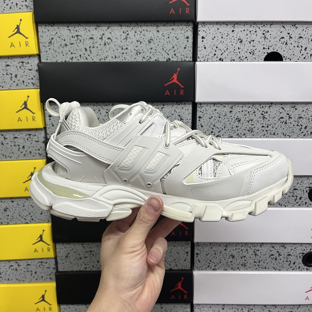 Balenciaga Track - Image 3