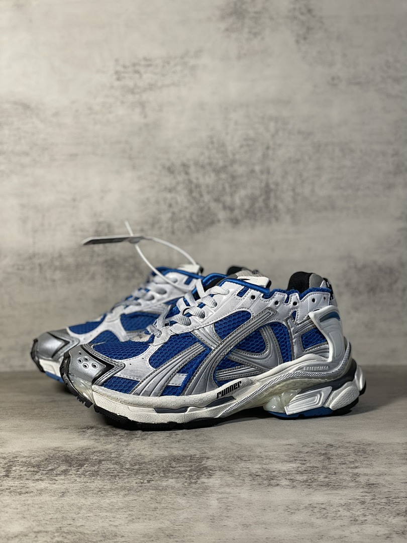 Balenciaga Runner 7.5 - Image 43