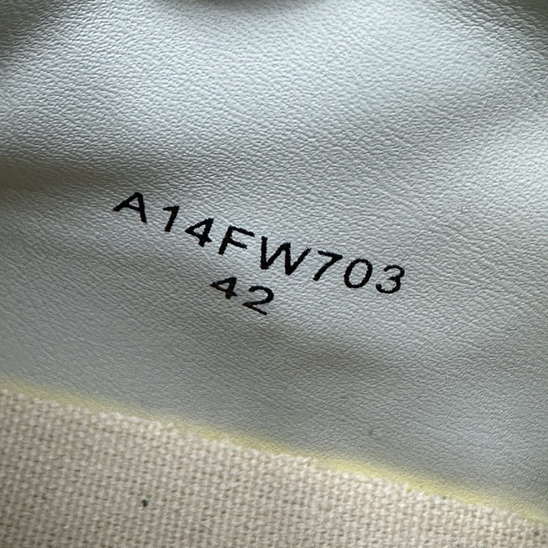 On Running Maison Mihara Yasuhiro NO.304 - Image 2
