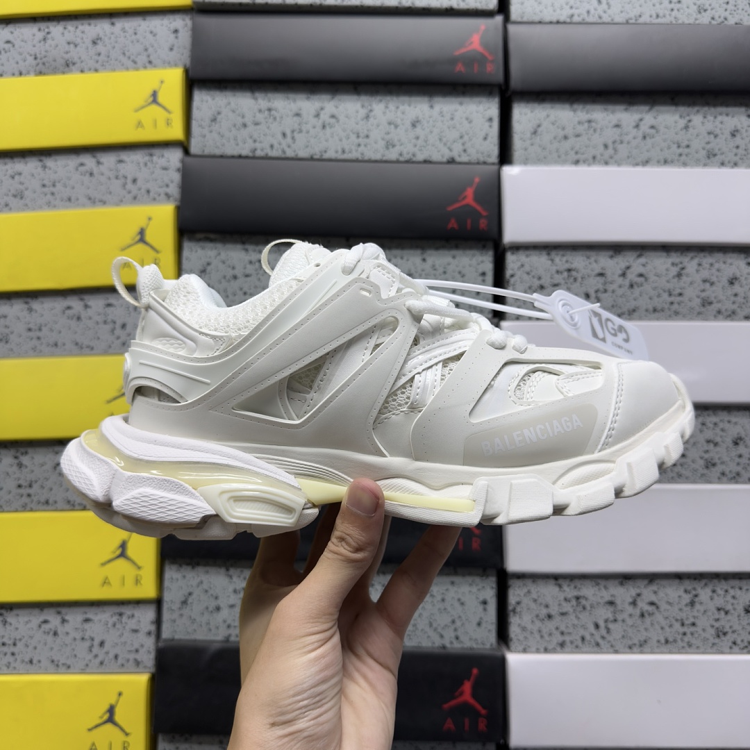 Balenciaga BLCG Track 9059 (White) - Image 4