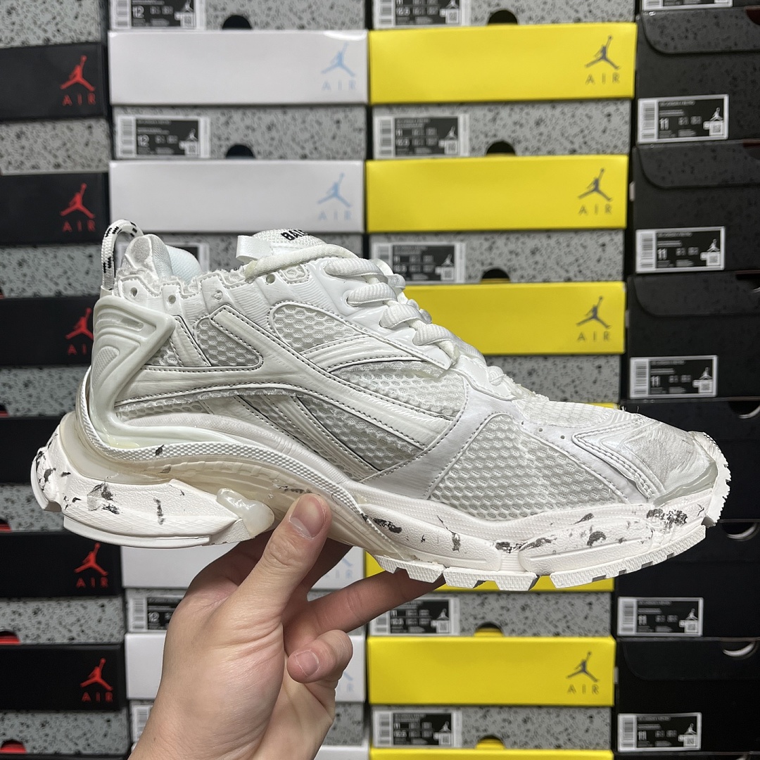 Balenciaga BLCG Runner 7.5 - Image 4