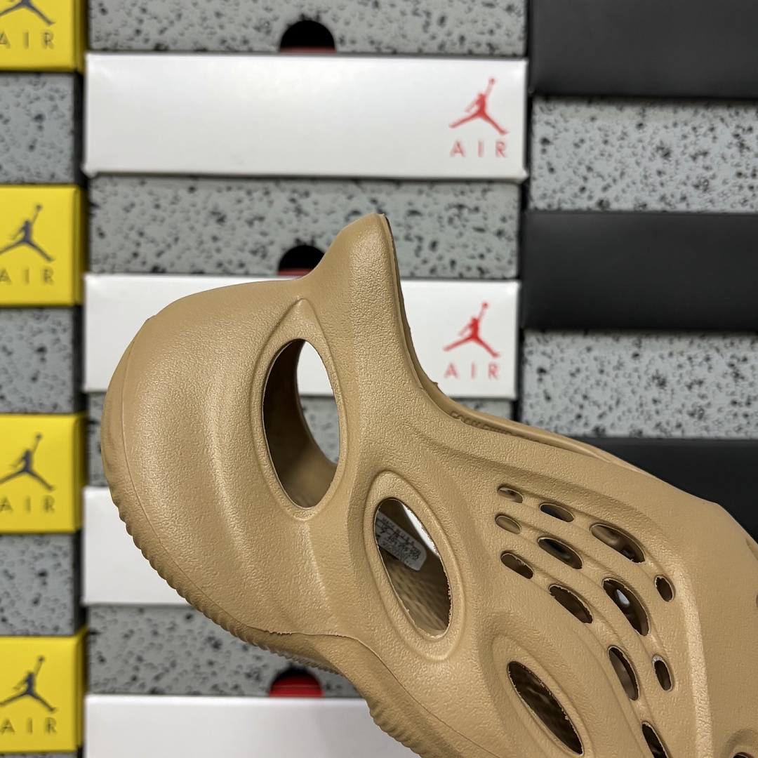 Adidas Yeezy Foam RNNR Ochre Clogs - Image 6