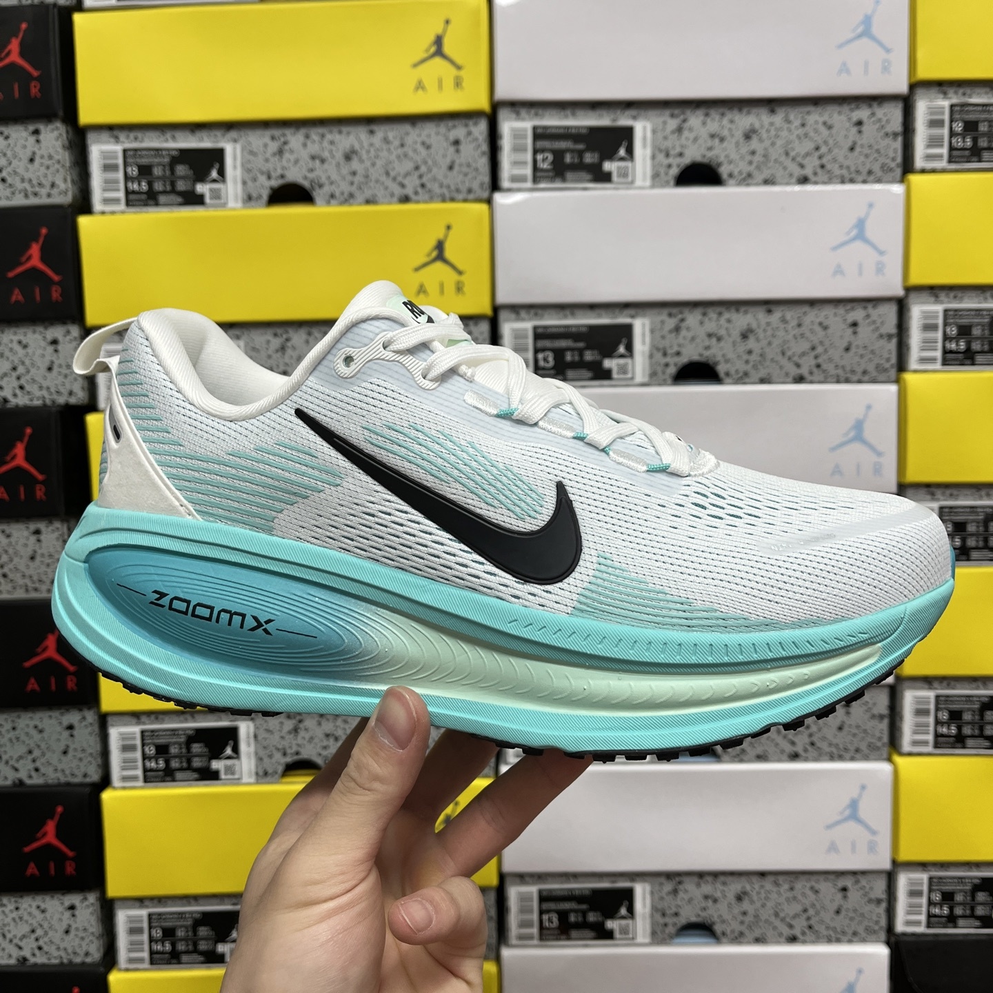Nike Zoom Vomero - Image 10