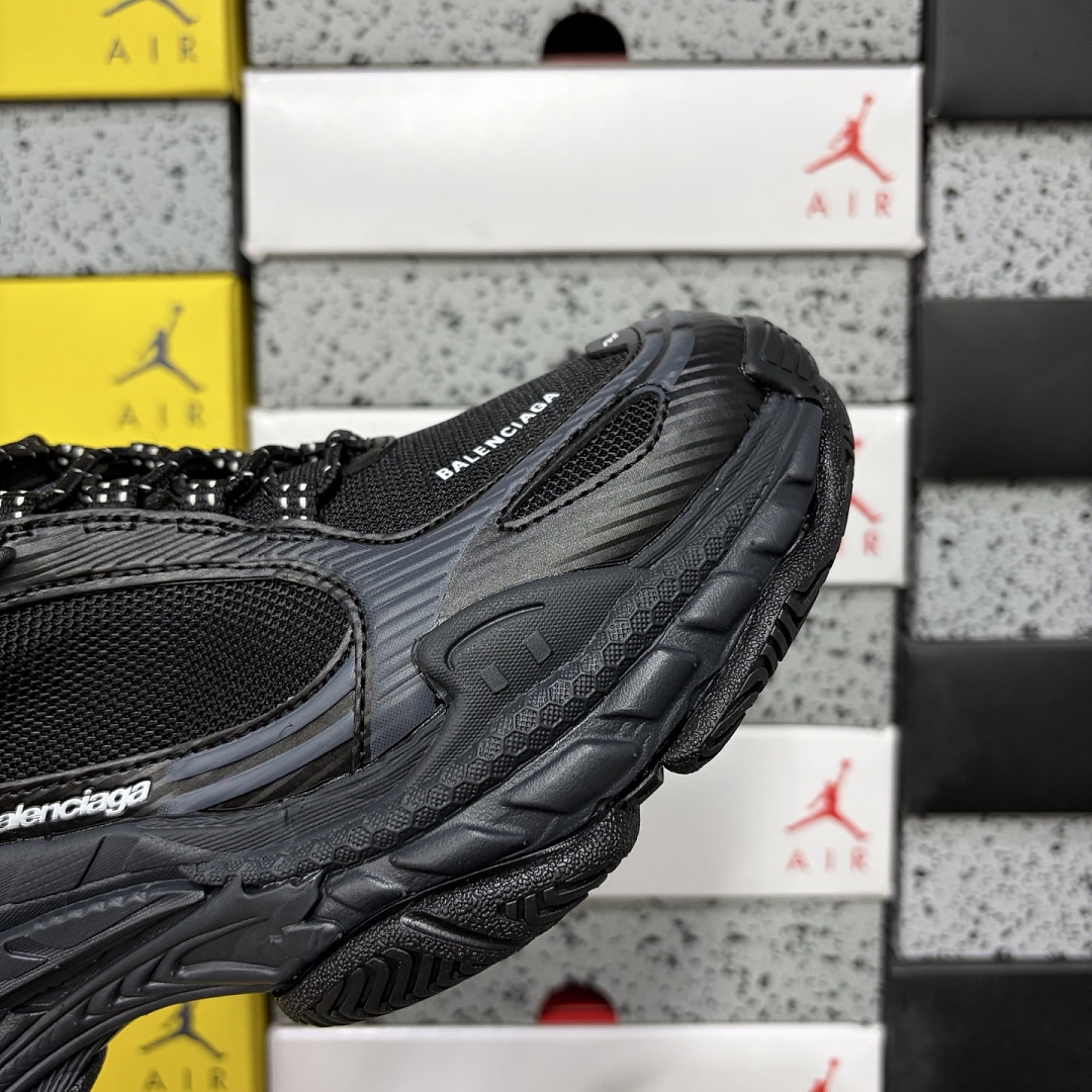 Balenciaga Triple S 2 - Image 9