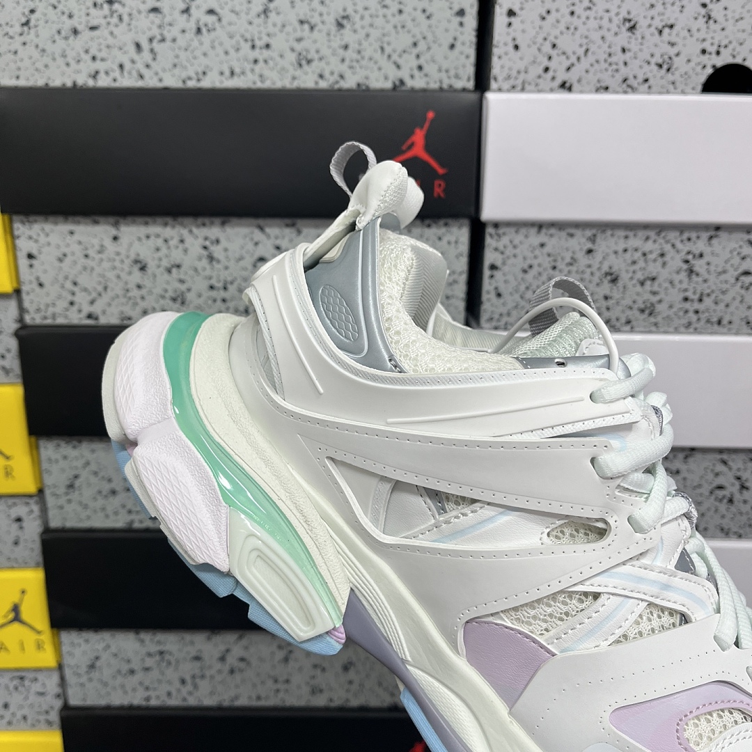 Balenciaga Track - Image 8