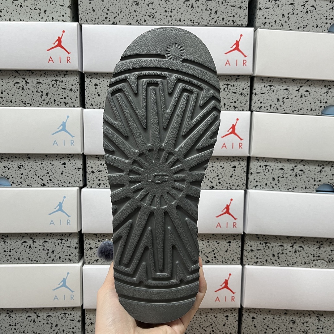 UGG Funkette Grey -2551 - Image 2