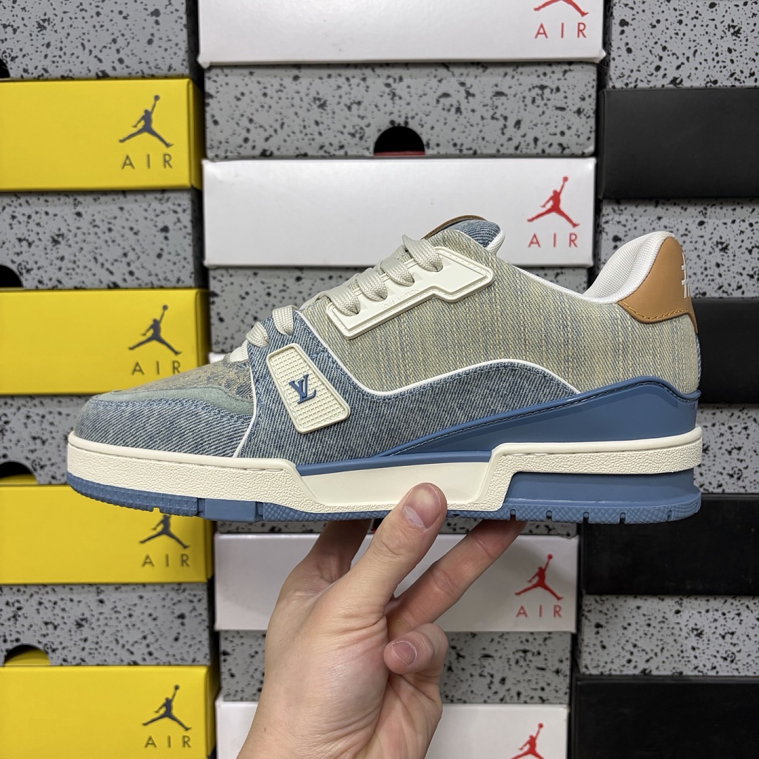 Louis Vuitton Trainer - Image 8