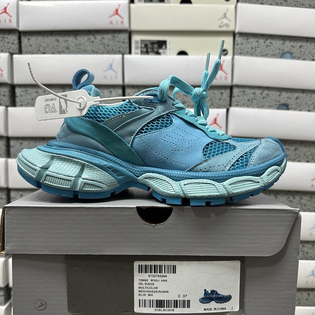 Balenciaga 3XL Sneakers - Image 31