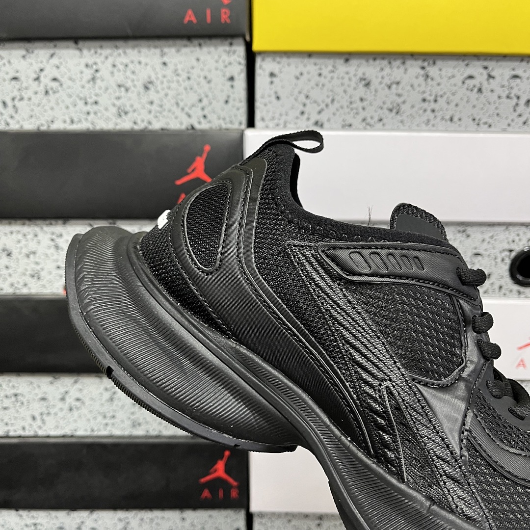 Balenciaga Circuit - Image 39