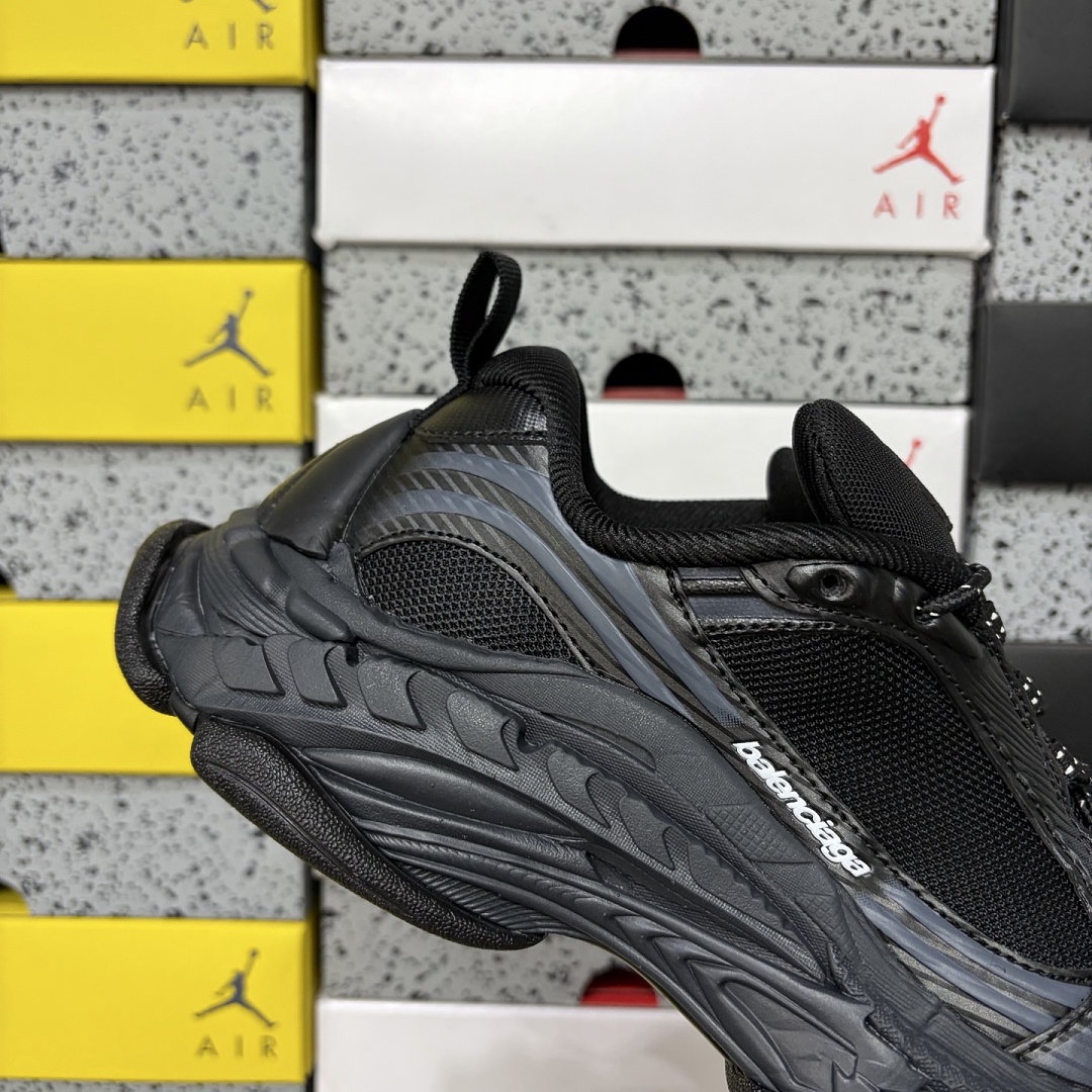 Balenciaga Triple S 2 - Image 8