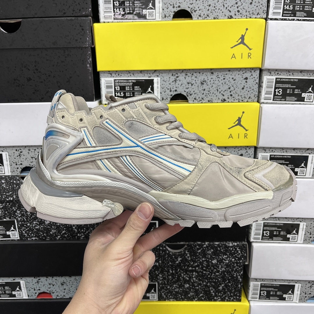 Balenciaga BLCG Runner 7.5 - Image 5
