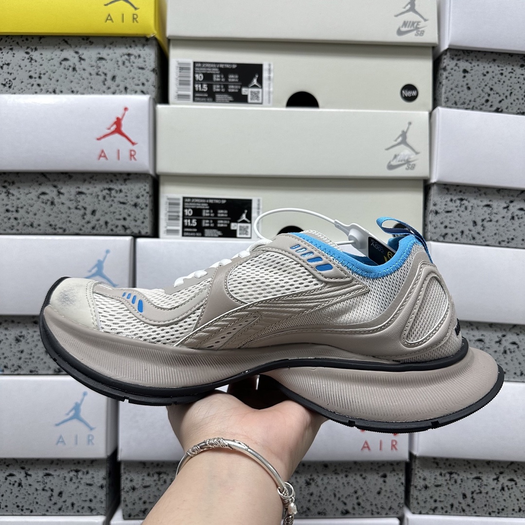 Balenciaga Circuit - Image 18
