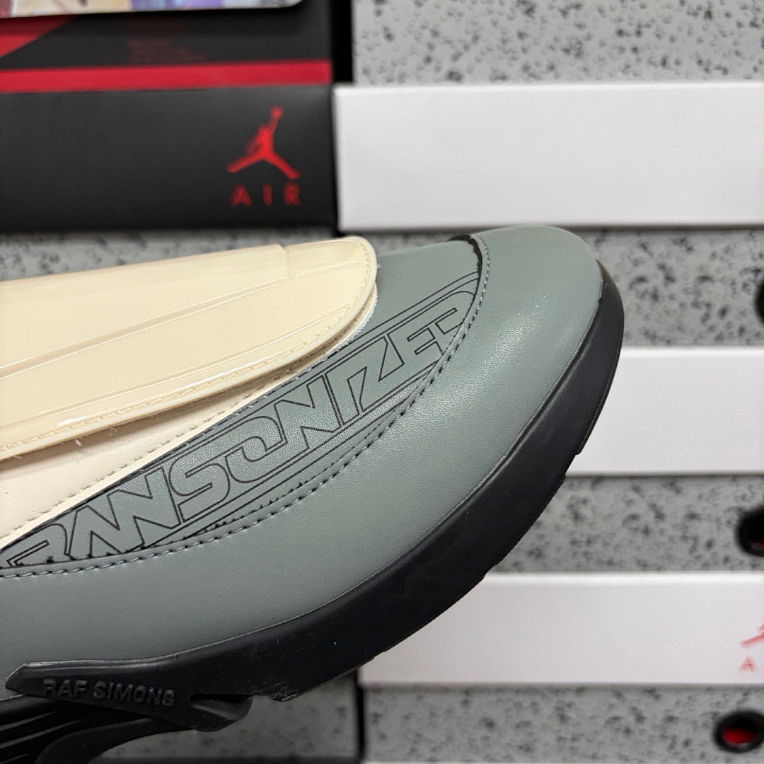 On Running Raf Simons Antei Low Top - Image 7
