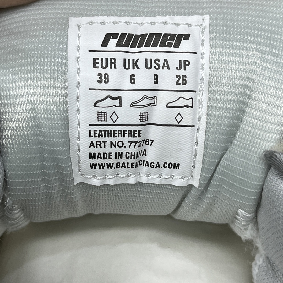 Balenciaga BLCG Runner - Image 39