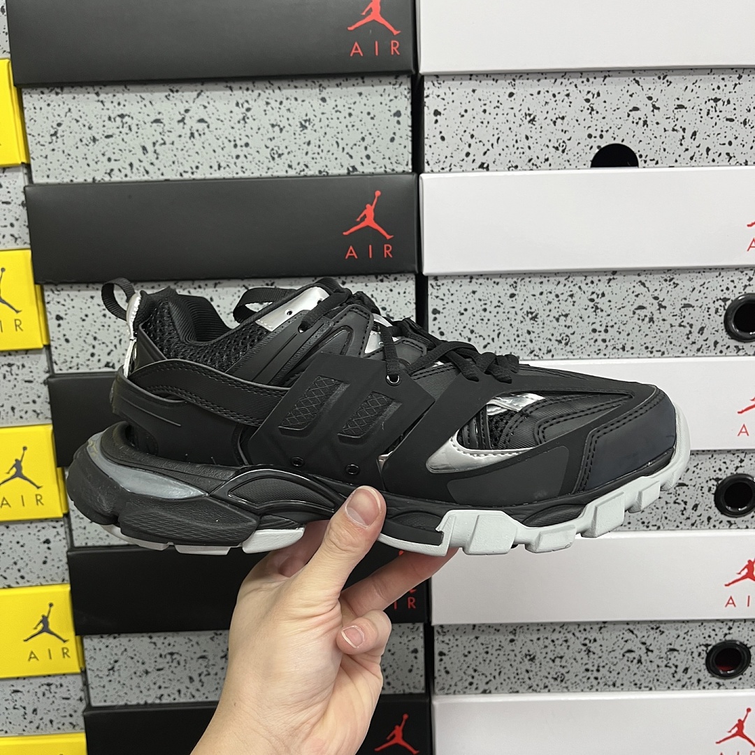 Balenciaga Track - Image 3