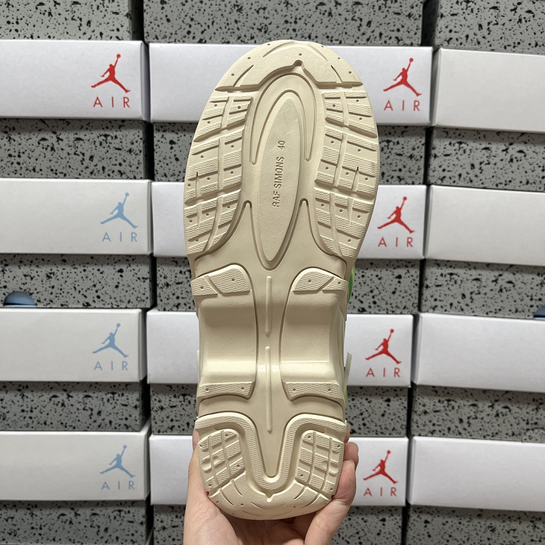 On Running Raf Simons Cylon-21 - Image 2