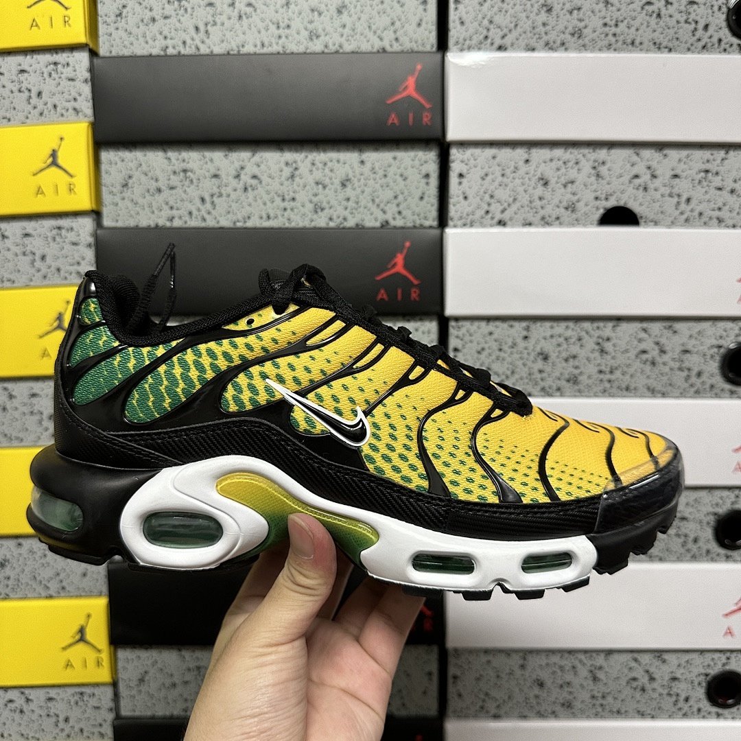 Nike Air Max Plus Varsity Maize Pine (Green) - Image 8