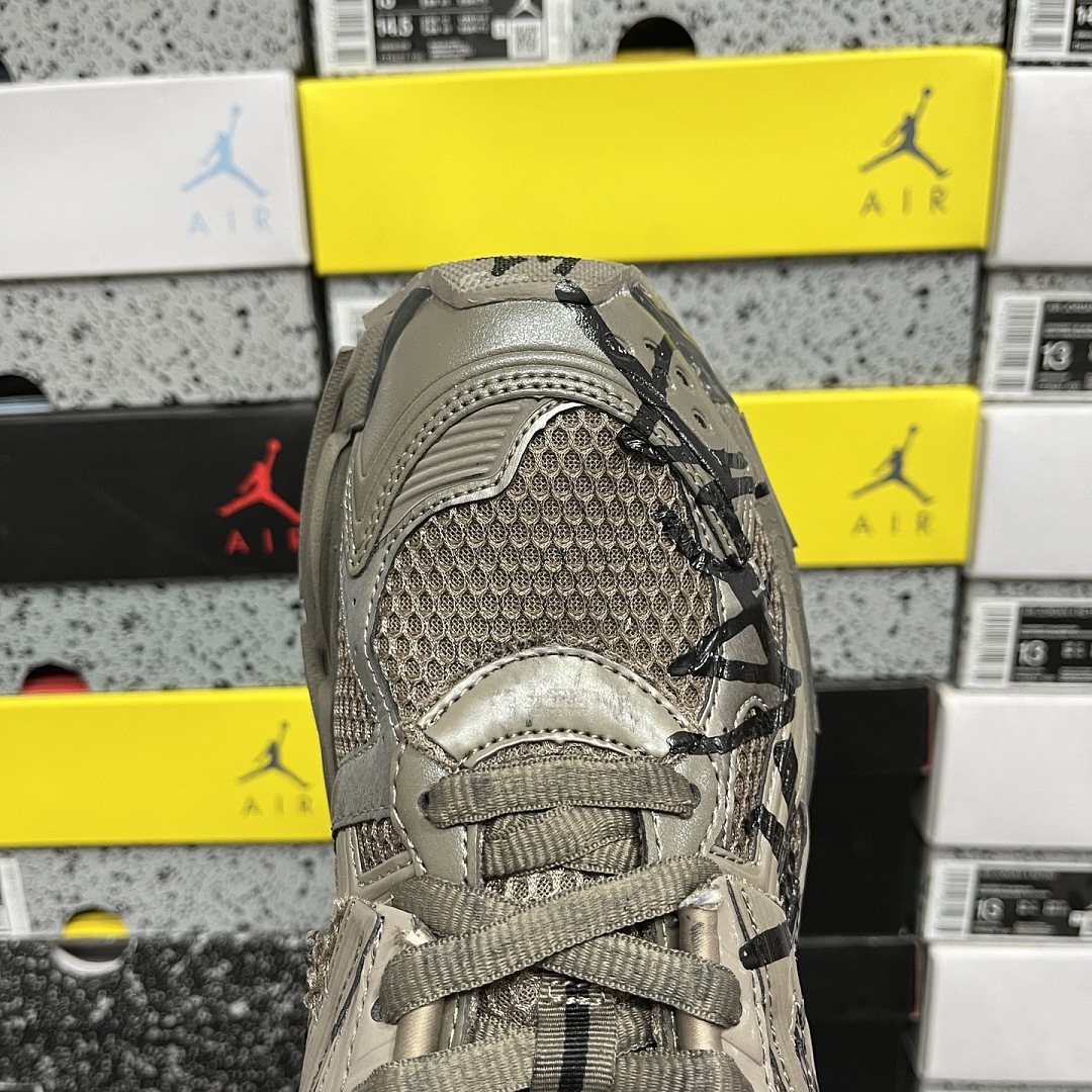 Balenciaga BLCG Runner 7.0 - Image 2