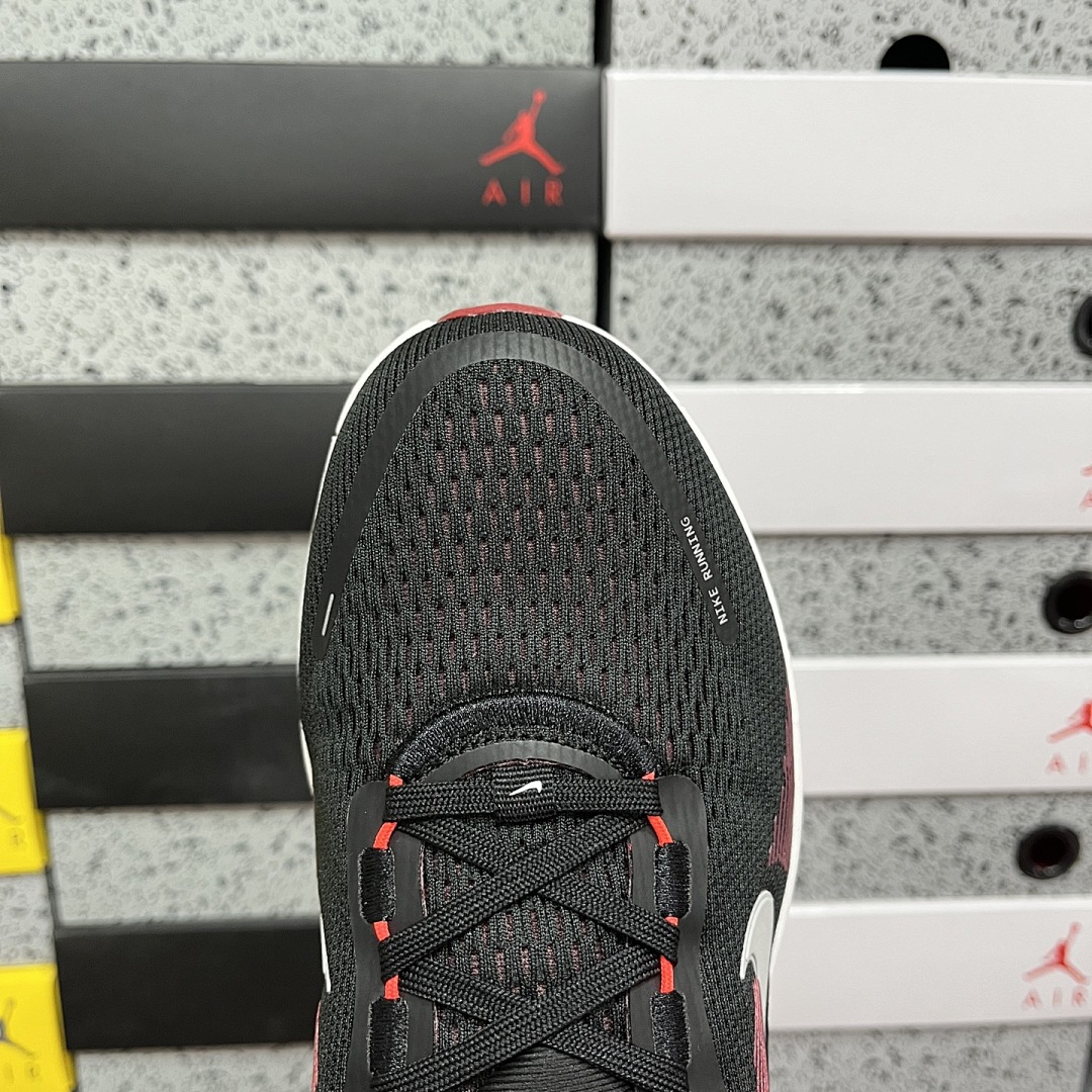 Nike Zoom Vomero - Image 7