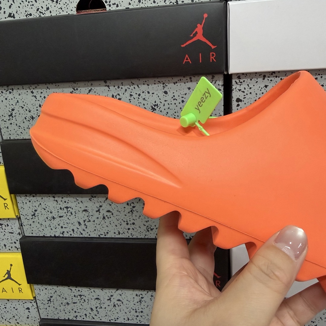 Adidas Slide/Foam Runner - Image 31