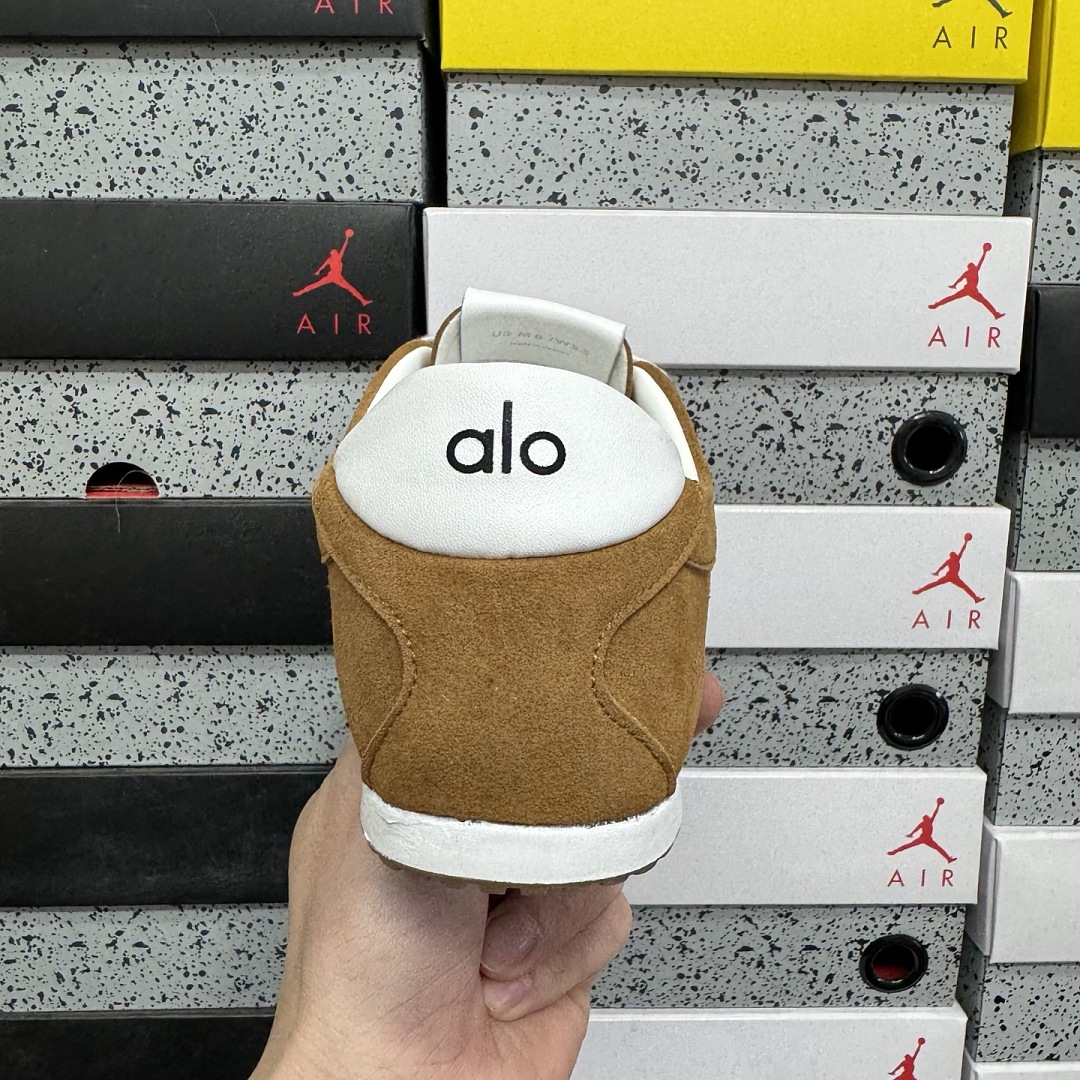 Alo Yoga Sunset Sneaker A0891U_BROWN - Image 6