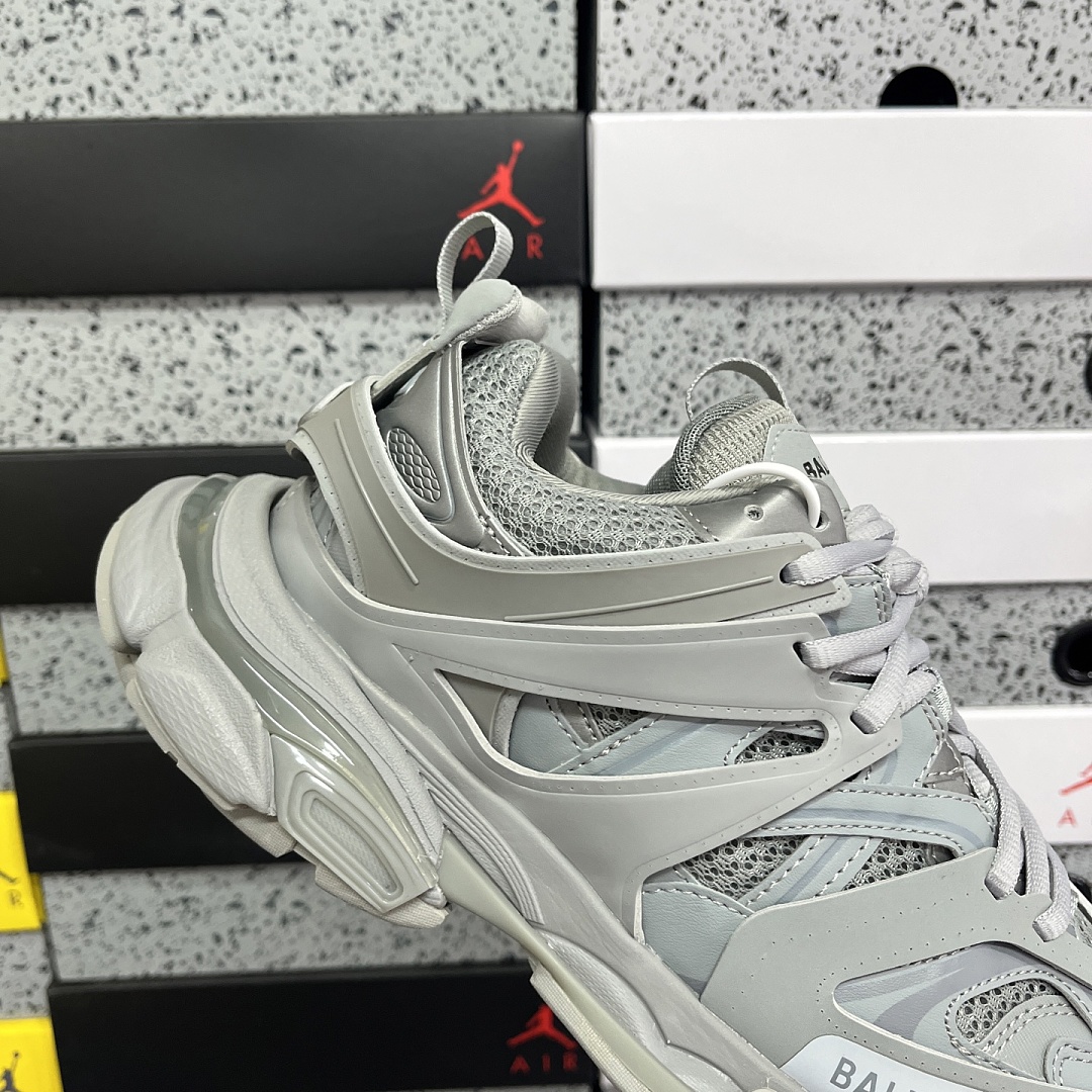 Balenciaga Track - Image 5