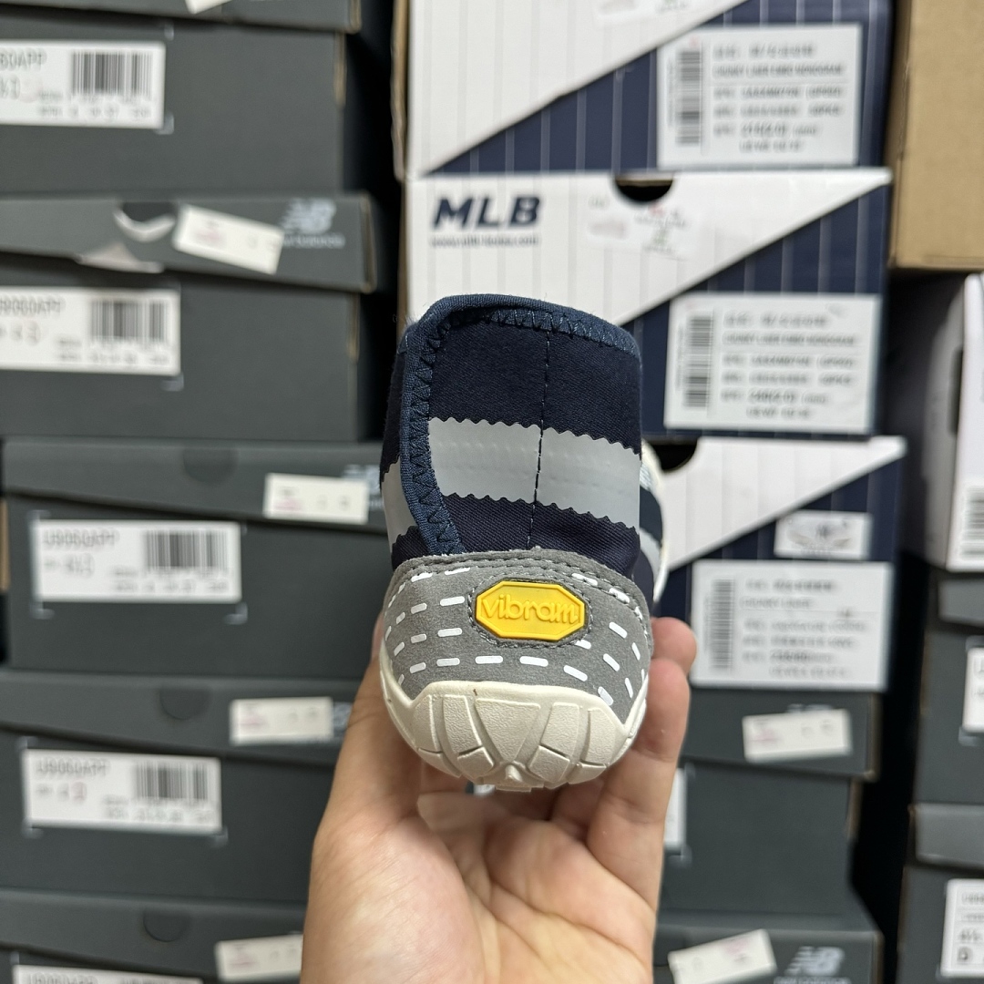 Suicoke Finger Chukka Boot S20MLC1 Navy High Top - Image 5