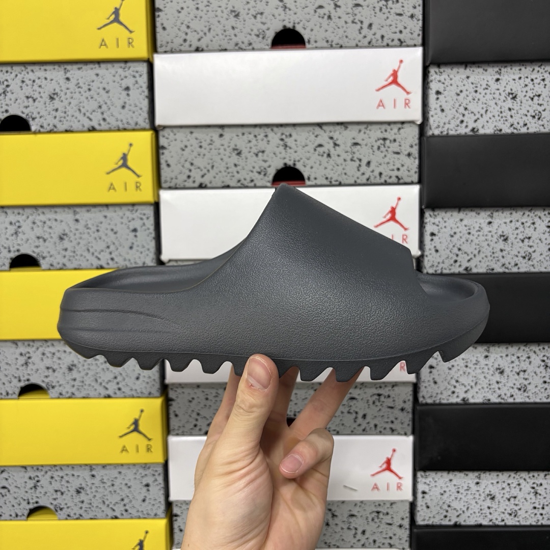 Adidas Yeezy Slide Granite Slides Gunmetal Grey (Matte) - Image 2