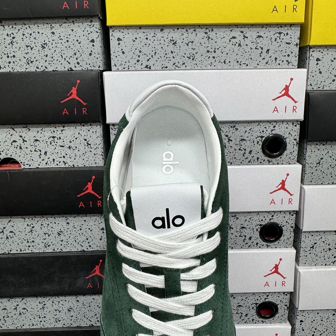 Alo Yoga Sunset Sneaker A0891U_GREEN - Image 3
