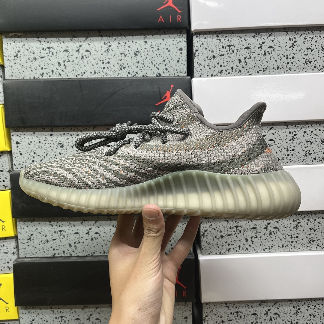 Adidas Yeezy Boost 350 V2 - Image 9