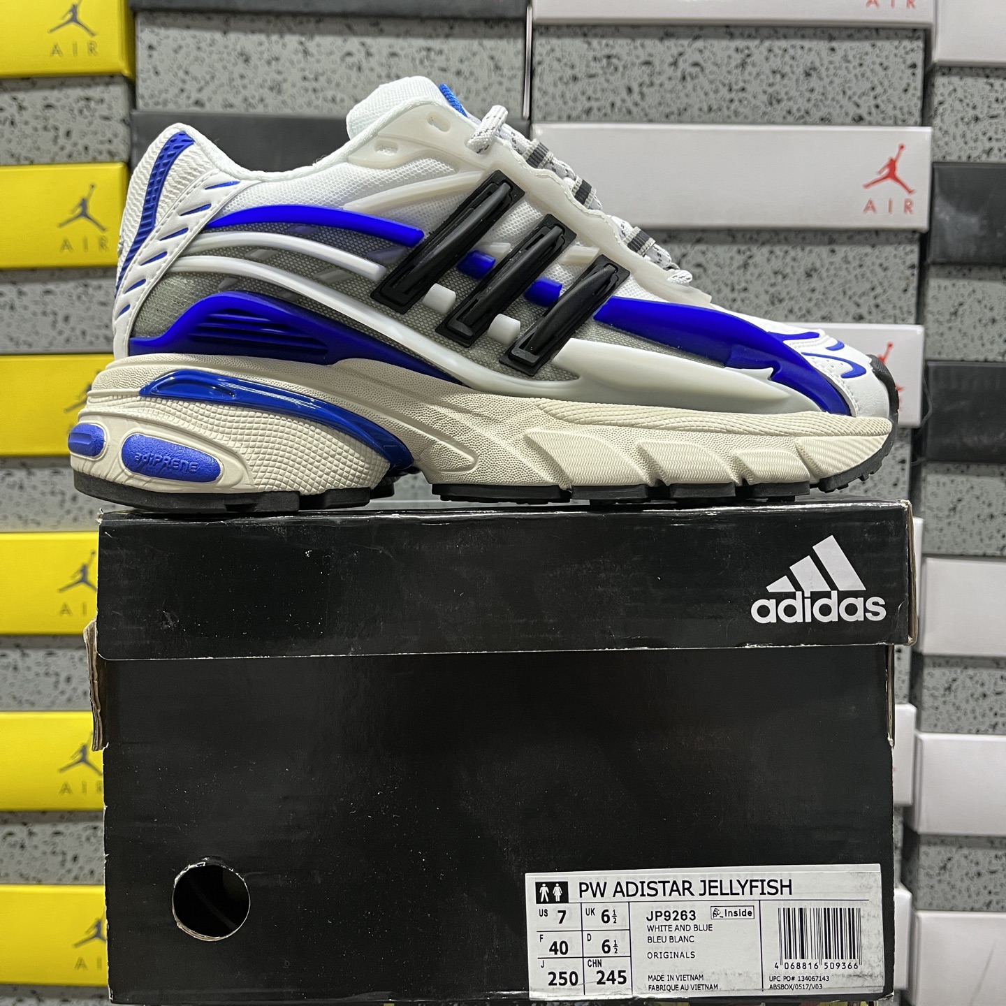 Adidas Adistar Jellyfish - Image 11
