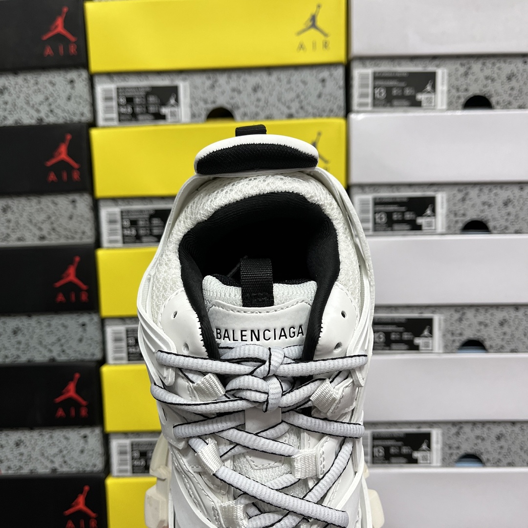 Balenciaga BLCG Track 3.0 - Image 3