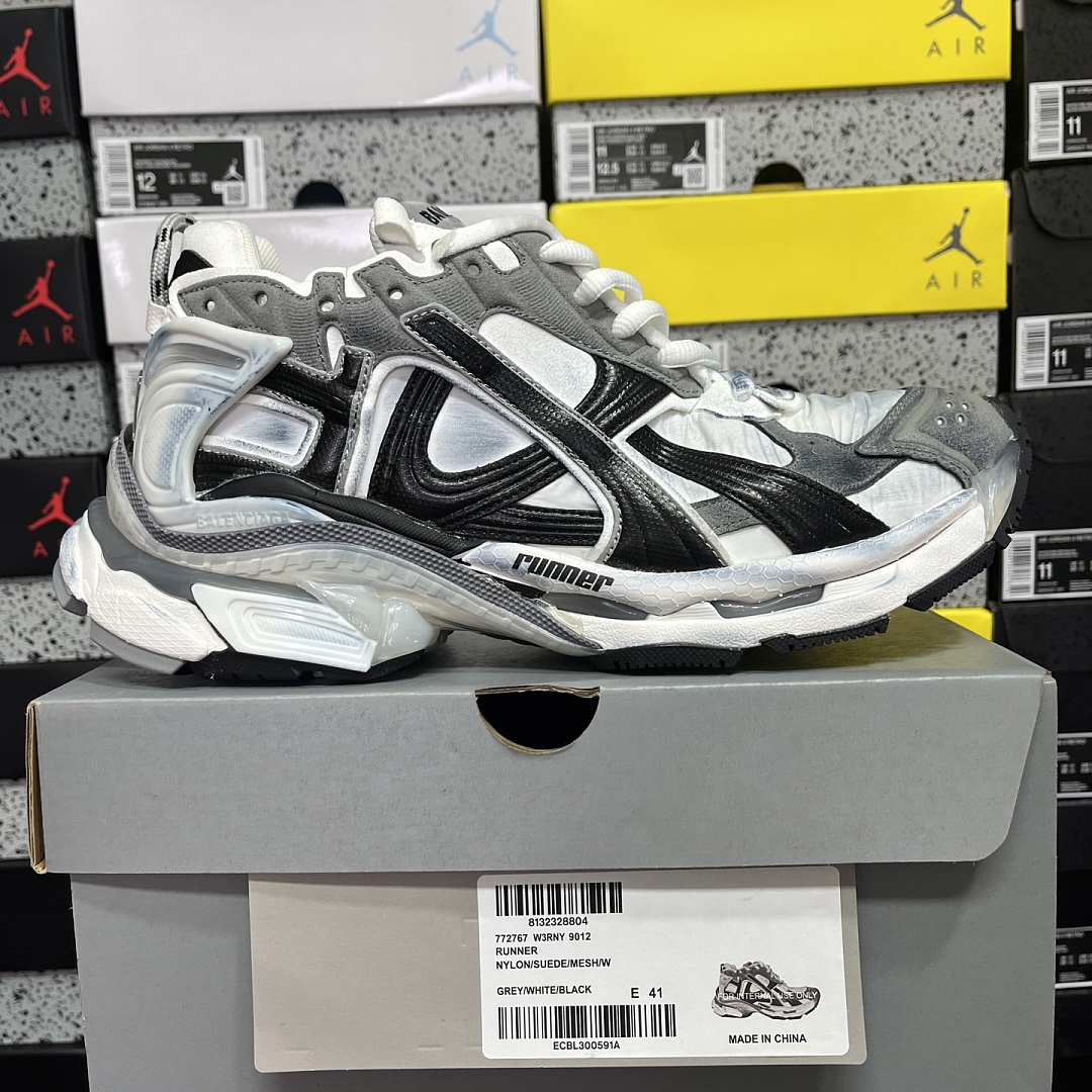 Balenciaga BLCG Runner 7.5
