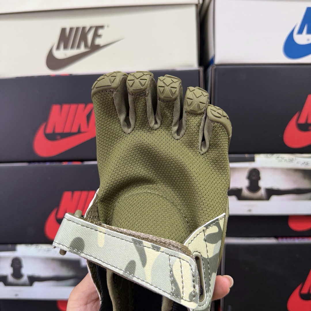 Suicoke Finger Chukka Boot S20MLC1 (Camo Green) - Image 6