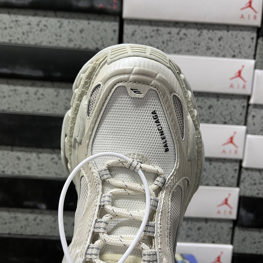 Balenciaga Triple S 2 - Image 6