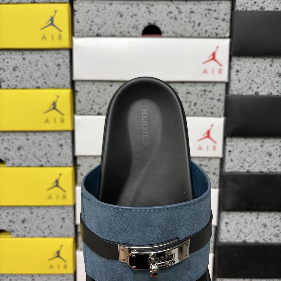 Hermes Chypre Sandal Navy Leather Buckle - Image 4