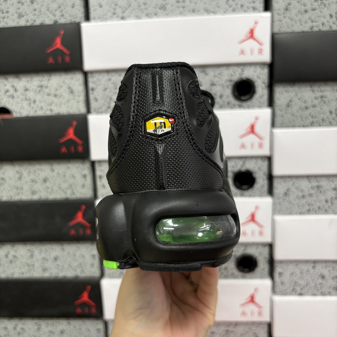 Nike Air Max Plus Black Green Strike - Image 7