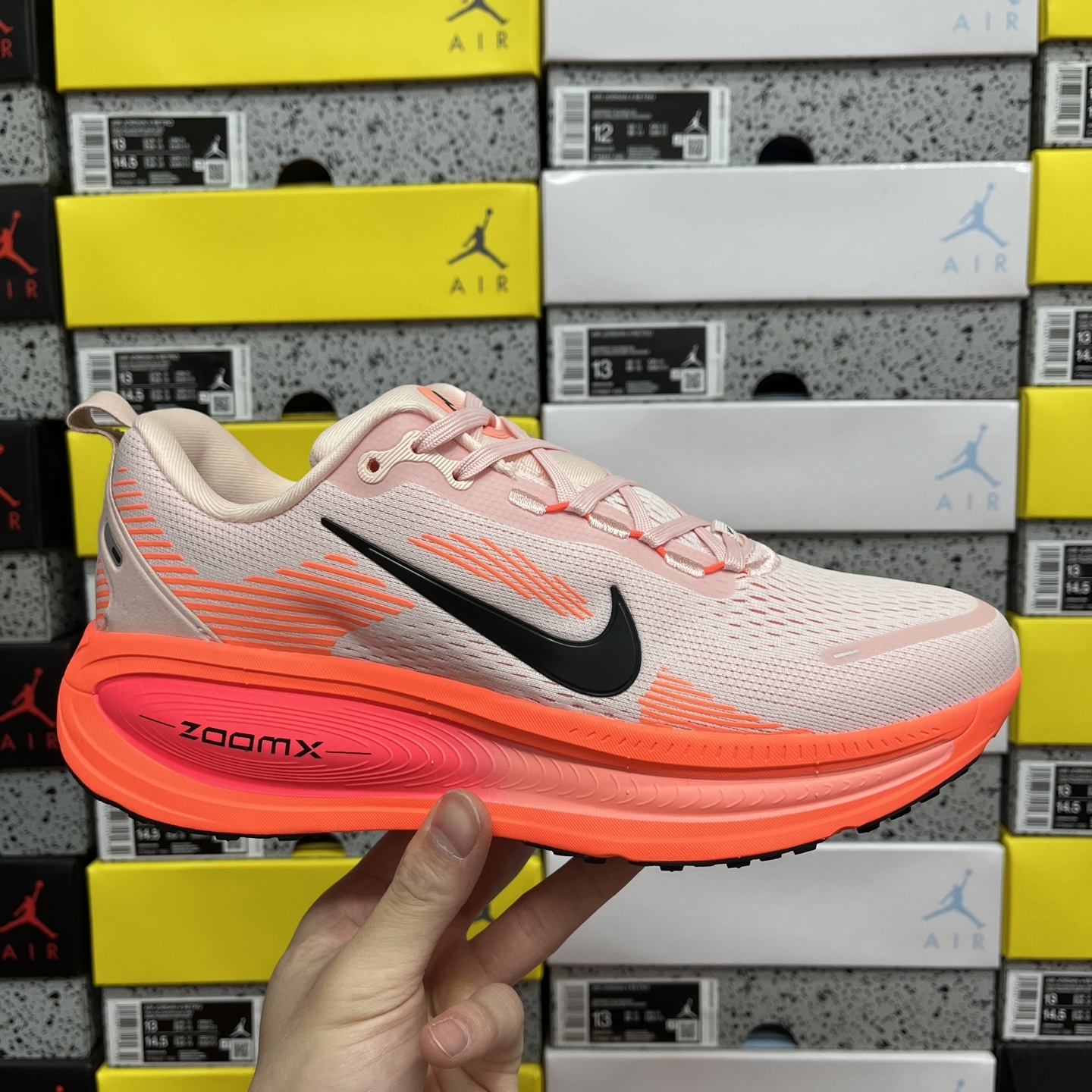 Nike Zoom Vomero - Image 11