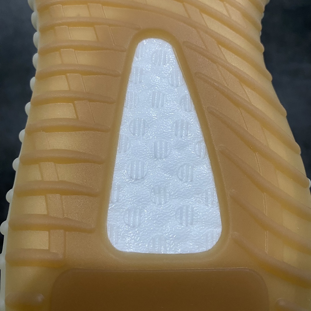 Adidas Yeezy 350 - Image 15