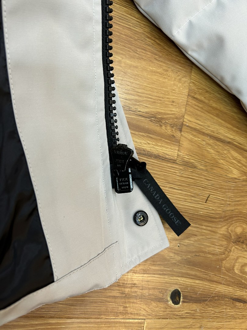 Canada Goose Wyndham Parka - Image 116