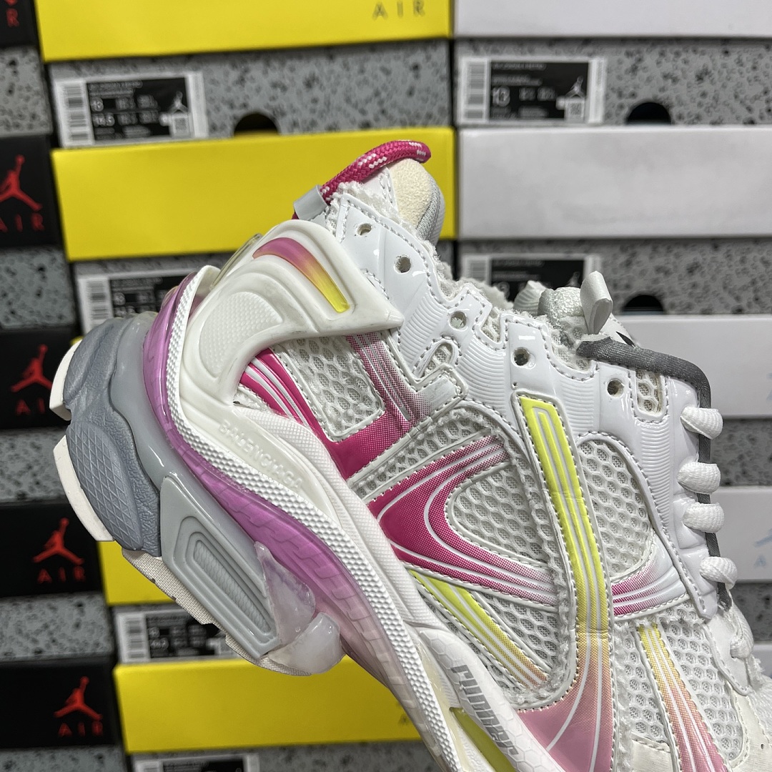 Balenciaga BLCG Runner 7.5 - Image 3