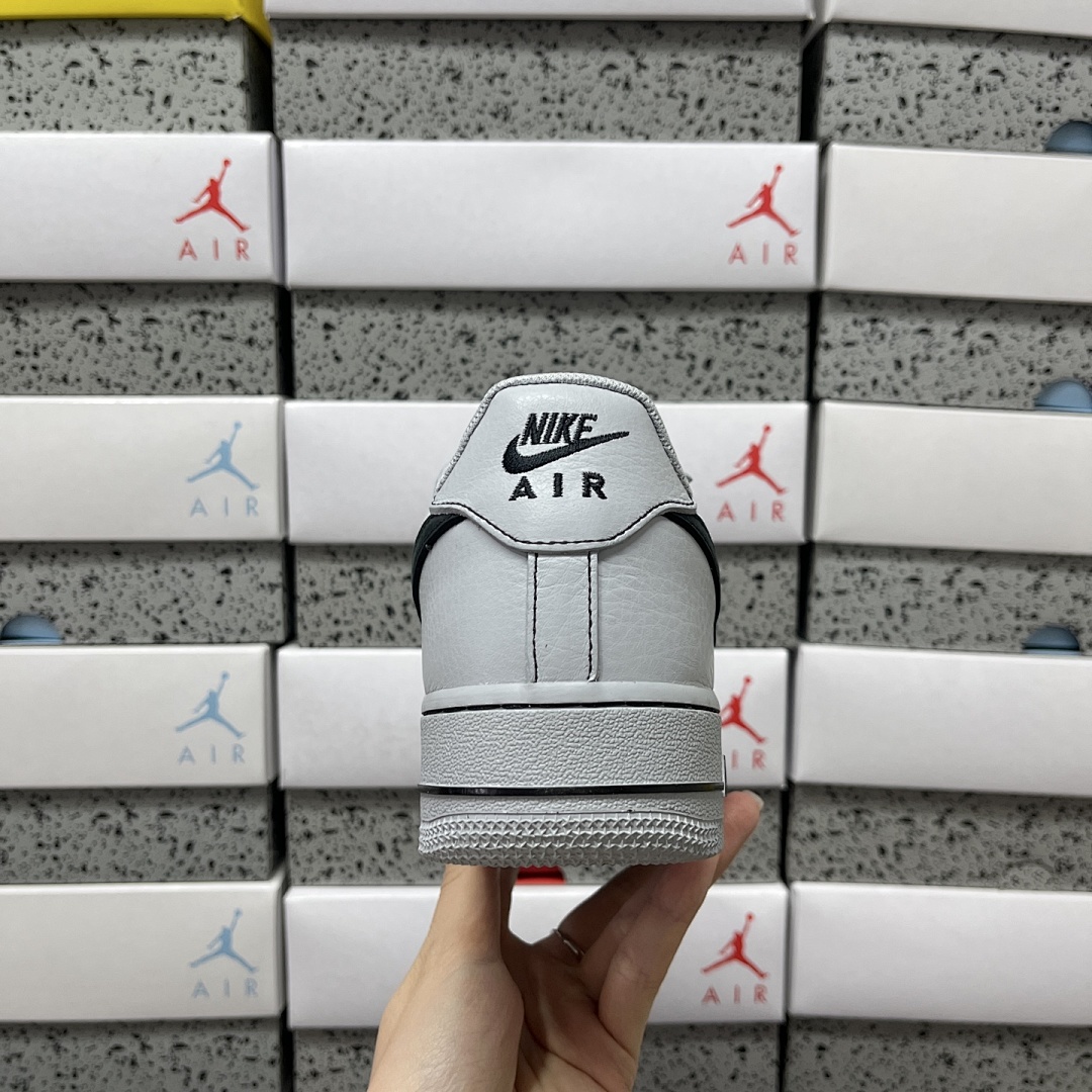 Nike Air Force 1 Low '07 LV8 - Image 4