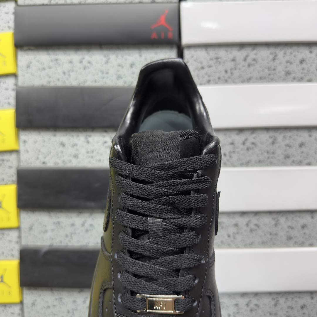 Nike Air Force 1 Low Drake - Image 5