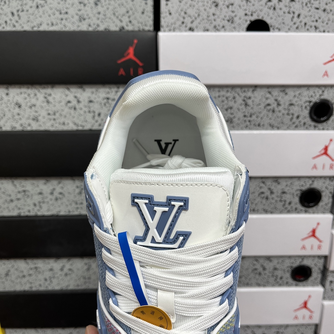 Louis Vuitton Trainer - Image 9