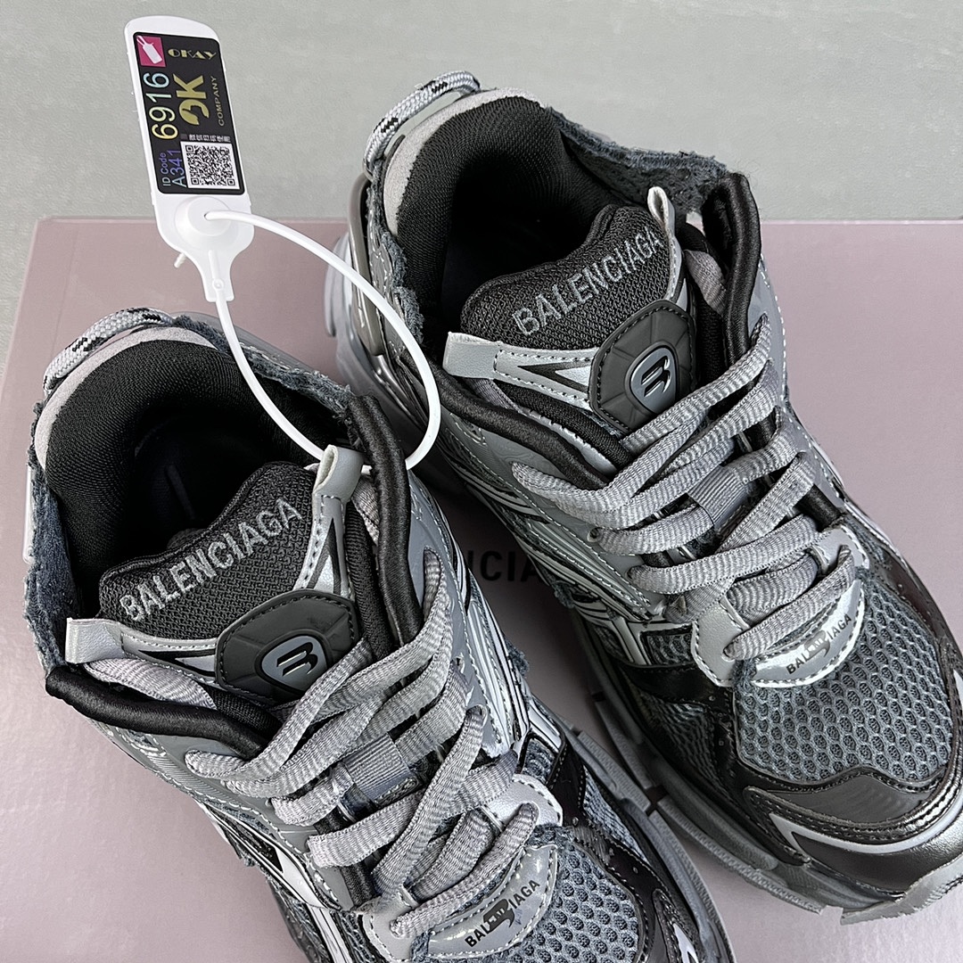 Balenciaga Runner - Image 67