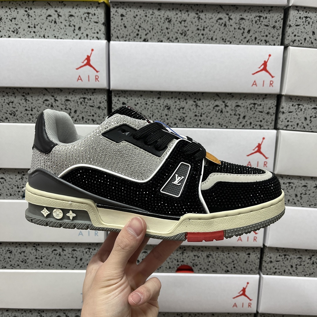 Louis Vuitton Trainer Rhinestone - Image 9