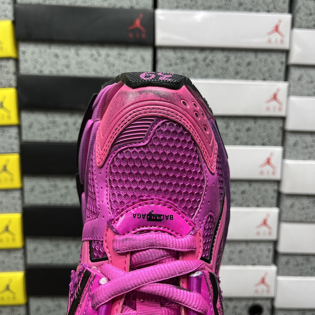 Balenciaga BLCG Runner - Image 70
