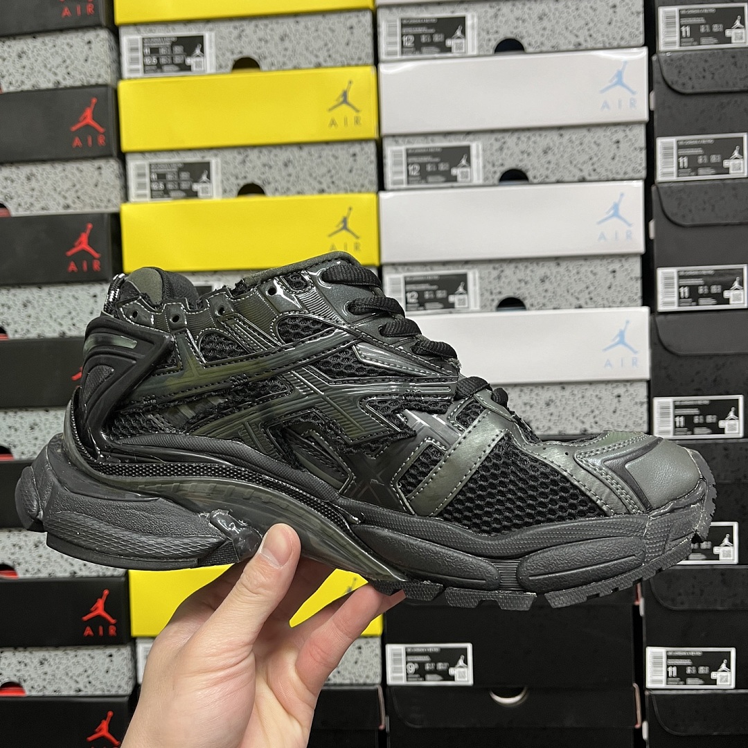 Balenciaga BLCG Runner 7.0 - Image 7