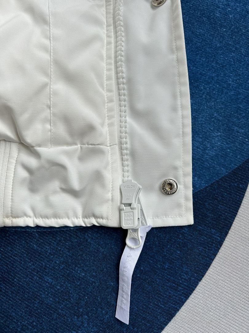 Canada Goose Chilliwack Bomber Jacket - Image 27